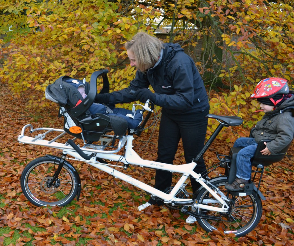 Circe tandem bicycle as cargo bike Circe Cycles